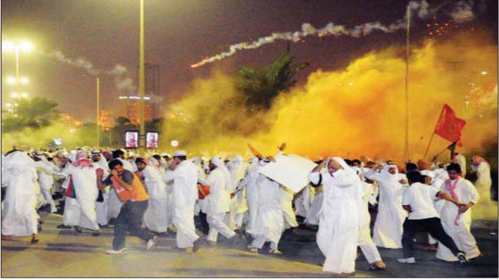 مسيرة كرامة وطن أبراج الكويت الضرب ضرب القوات الخاصة شارع الخليج المعارضة الكويتية