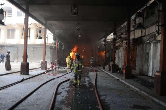 حريق ضخم في سوق واقف (سوق واچف) سوق الحريم