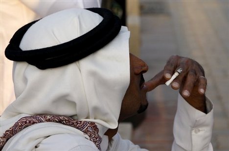 saudi-smokers